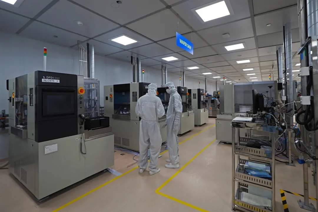 India's chip packaging plants begin first export shipments