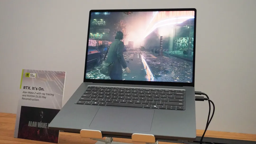 Surface Laptop Ultra vs MacBook Pro M5 Pro: key differences