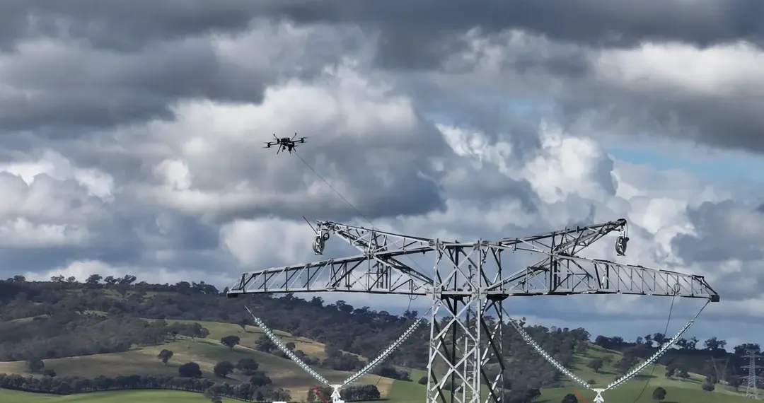 HumeLink uses Infravision drones to string 9,000 km of cable on 820 towers
