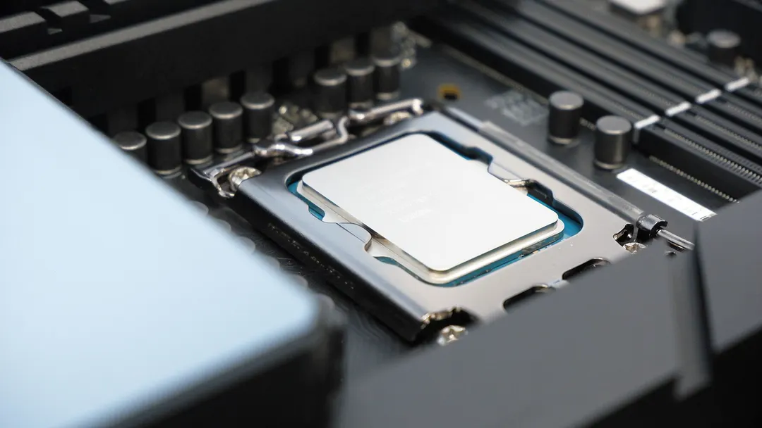 Gigabyte: new LGA1700 CPUs to launch in early 2027