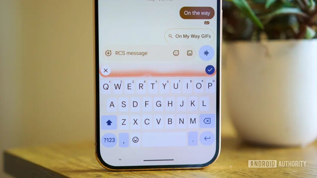 Some Gboard users can't type capital letters as Shift key fails
