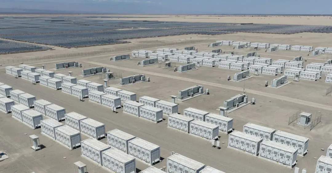 Arizona desert hosts 450 MW solar farm with Tesla-backed batteries
