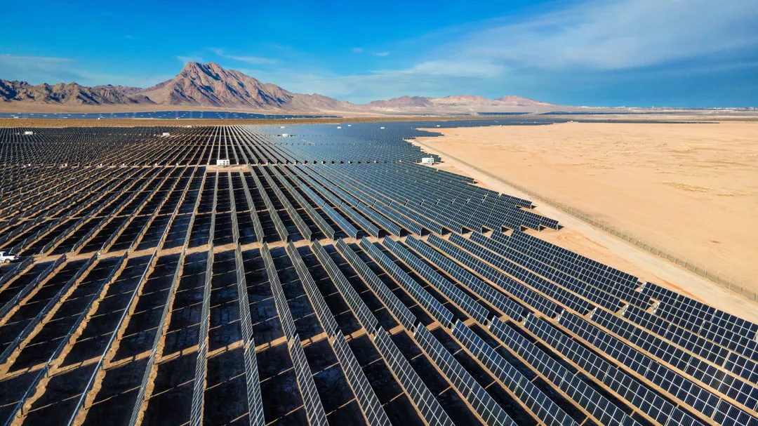 MIT study: utility-scale solar farms lower power bills, rooftop solar raises them