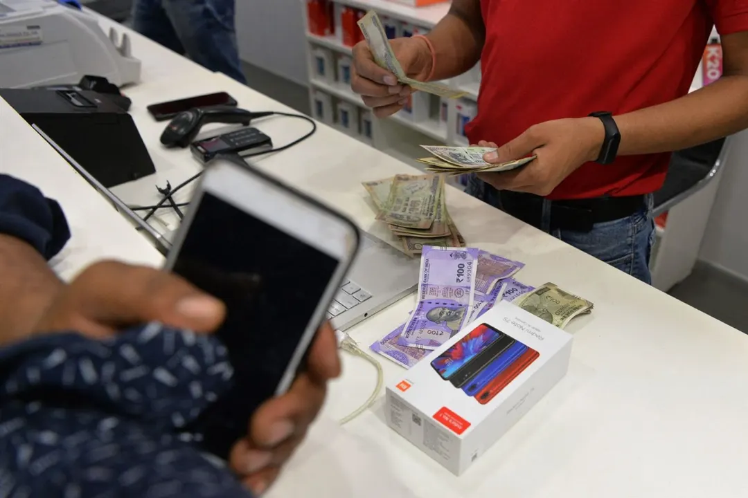 India's festive smartphone sales may slow as memory costs lift prices