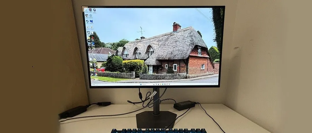 Gigabyte GO27Q24G review: 27-inch 240 Hz OLED for $350