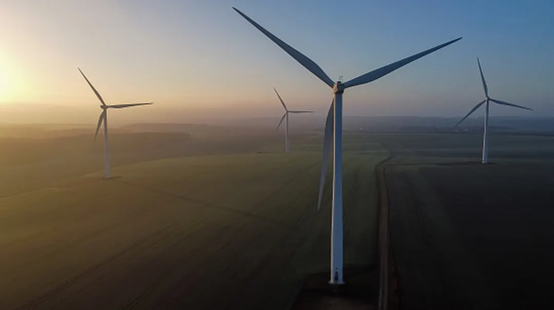 US recyclers turn old wind turbine blades into cement and concrete