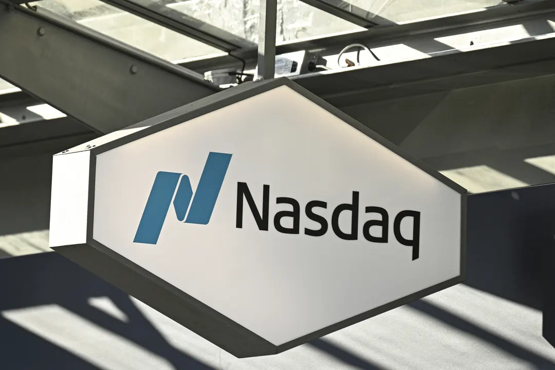 Axe Compute Rings Nasdaq Bell With $3.45 Billion GPU Contract Backlog