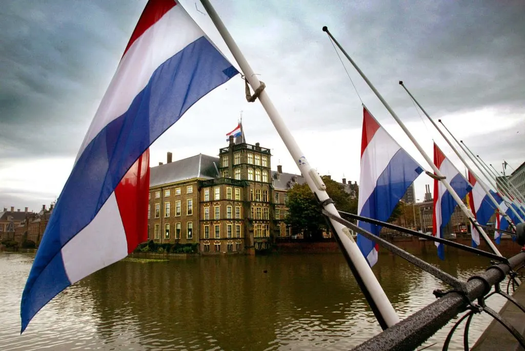 Dutch tax authorities cancel Microsoft 365 cloud rollout, turn to open source