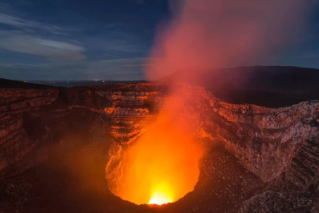 Satellites reveal two independent magma reservoirs beneath Masaya volcano