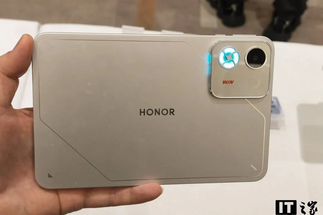 Honor WIN Pad packs Snapdragon 8 Elite Gen 5 and a 240Hz display