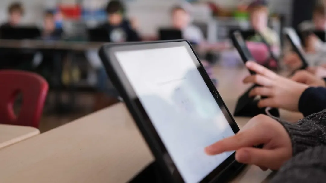 US schools and libraries urge FCC to keep $2B E-Rate broadband program