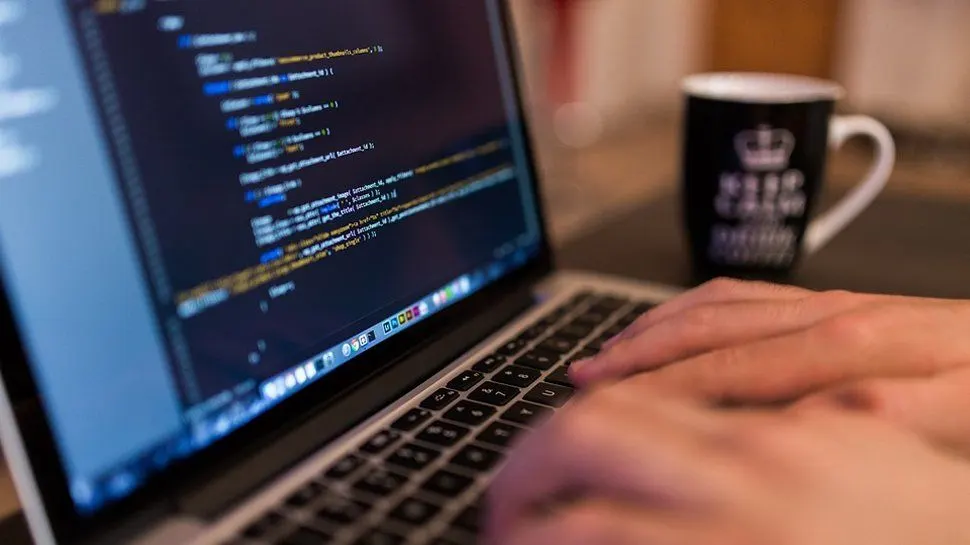Eric S. Raymond: the end of software secrecy is near thanks to AI decompilation