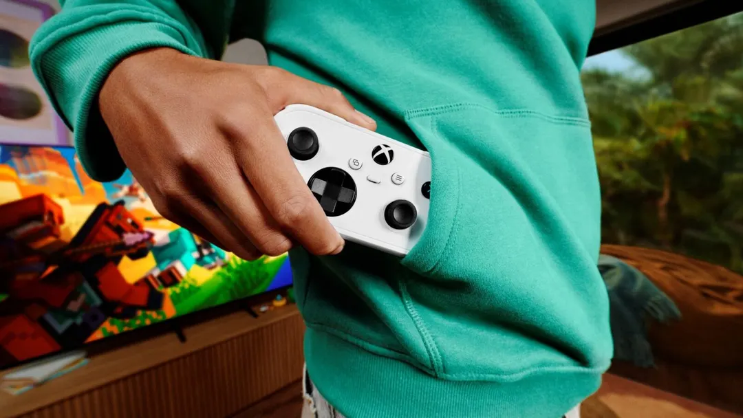 Microsoft unveils five-inch Xbox Nano Controller for $50