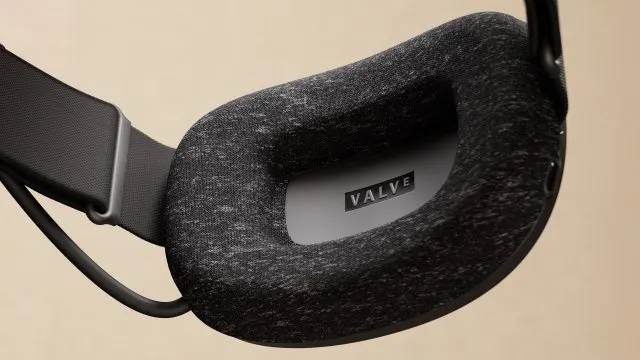 Valve is building a Steam Frame headstrap with hot-swappable batteries