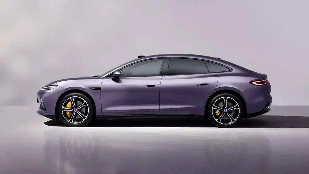 48% of Canadian Buyers Want an EV, But Many Are Waiting for Chinese Brands