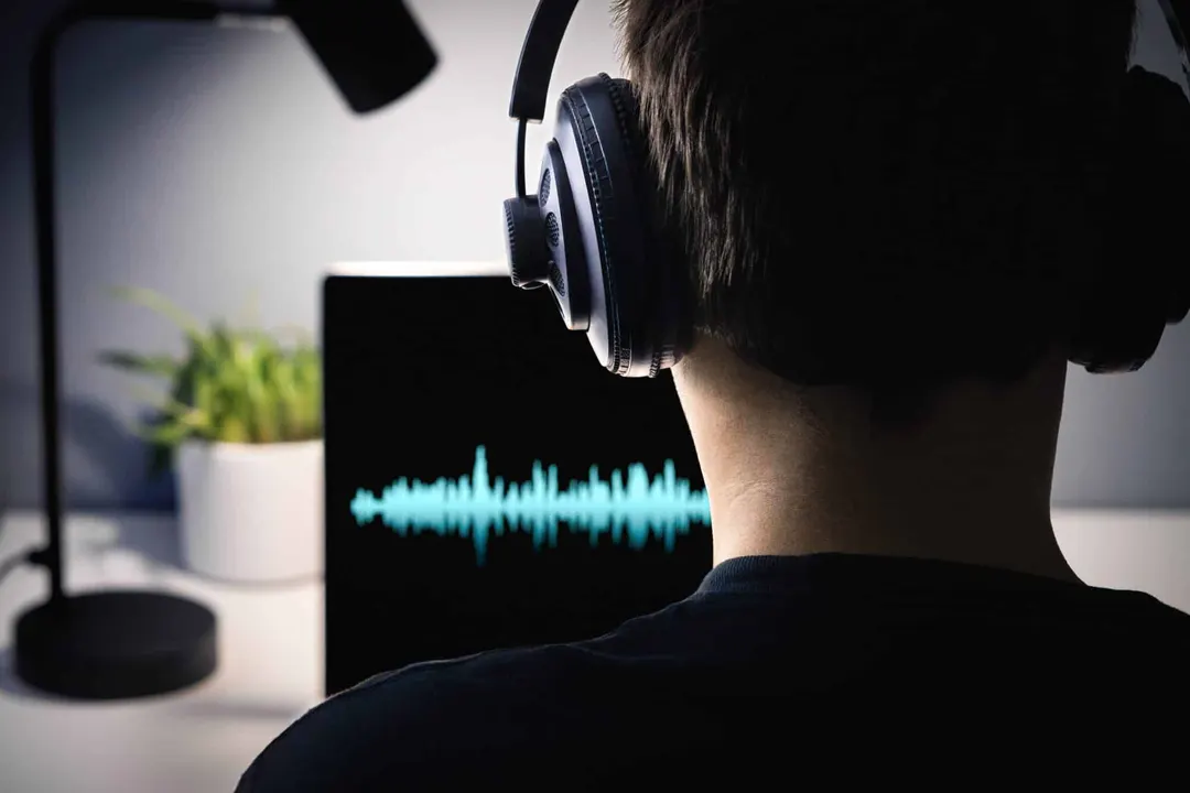 AI voice fraudsters steal $108M from Italy's Fideuram bank