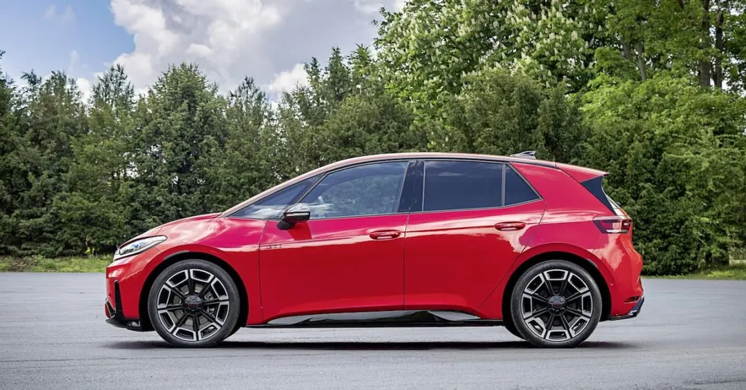 Europe EV sales jump 39% in September as North America plunges 44%