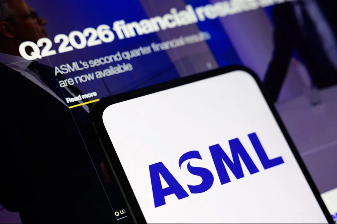 ASML patents point to hybrid bonder as chip toolmakers crowd into packaging