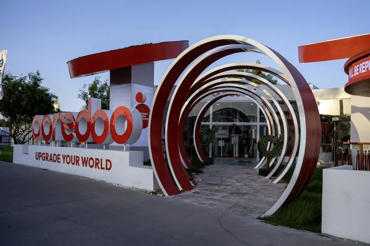 Iraq's iQ Networks and Ooredoo Fibre Networks sign fiber deal for overland FIG route
