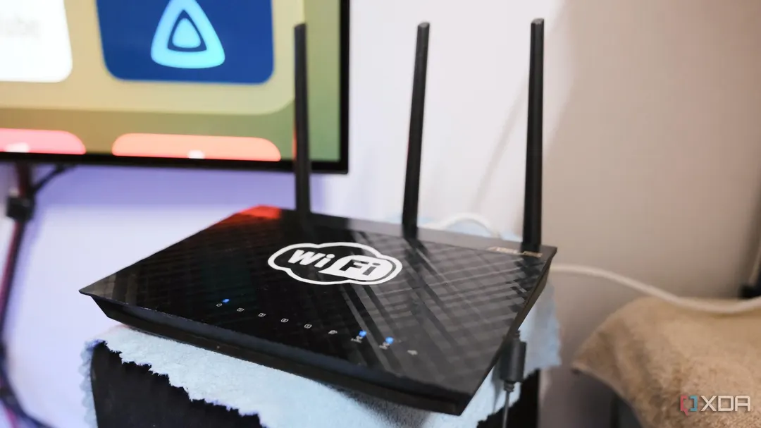 Average router firmware runs open-source code over five years old