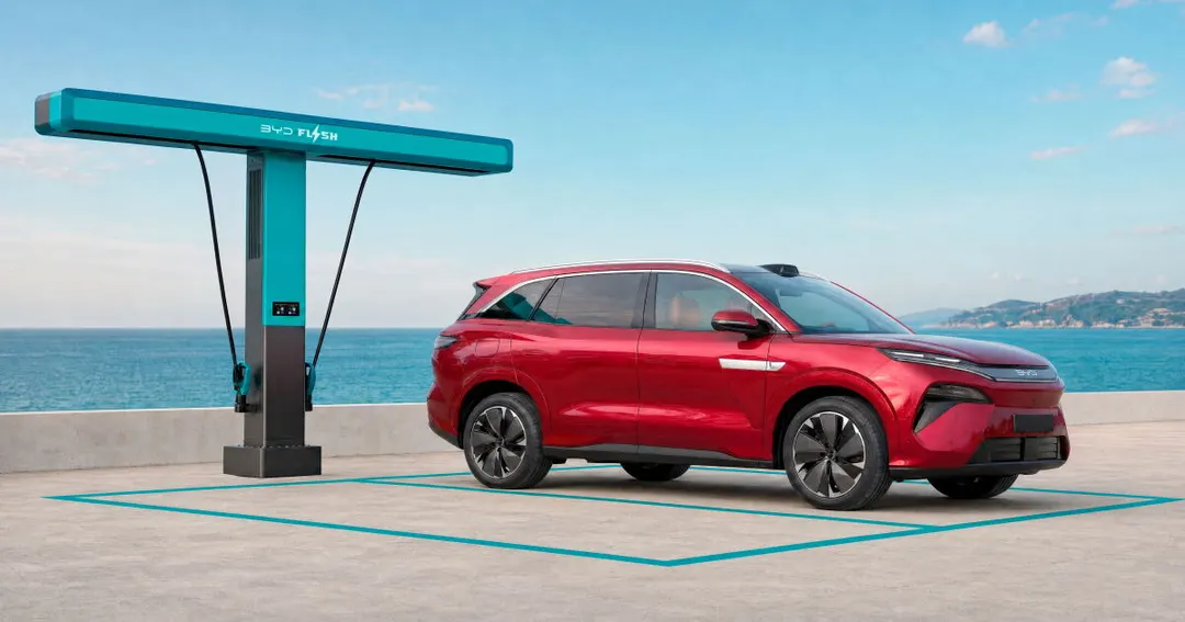 BYD unveils Atto 8 flagship with 9-minute 10–97% flash charging