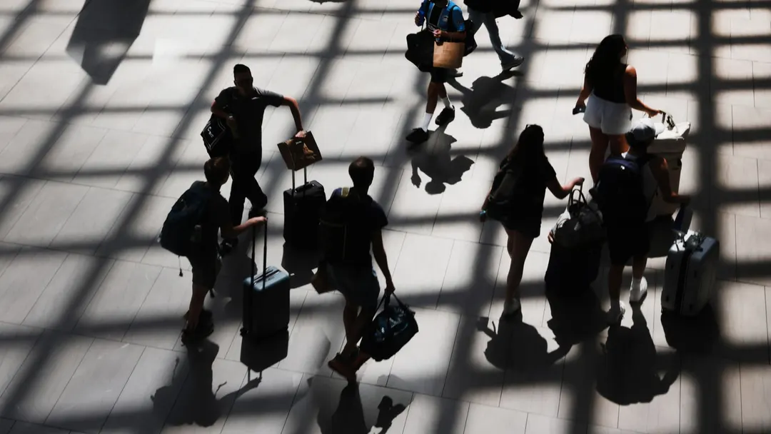 Always-listening AI gadgets test privacy laws and expose users