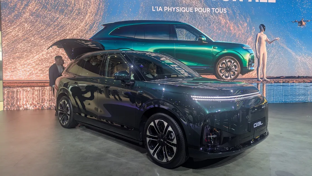 XPENG G9L debuts in Europe as flagship three-row SUV