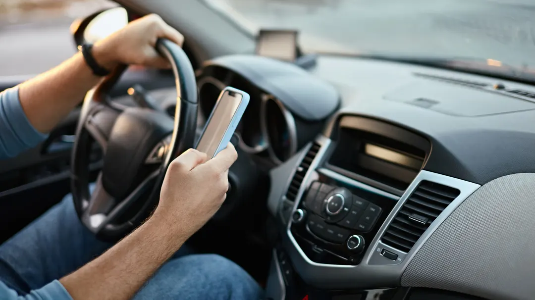 Leonardo's SignalTrace links device signals to license plate readers