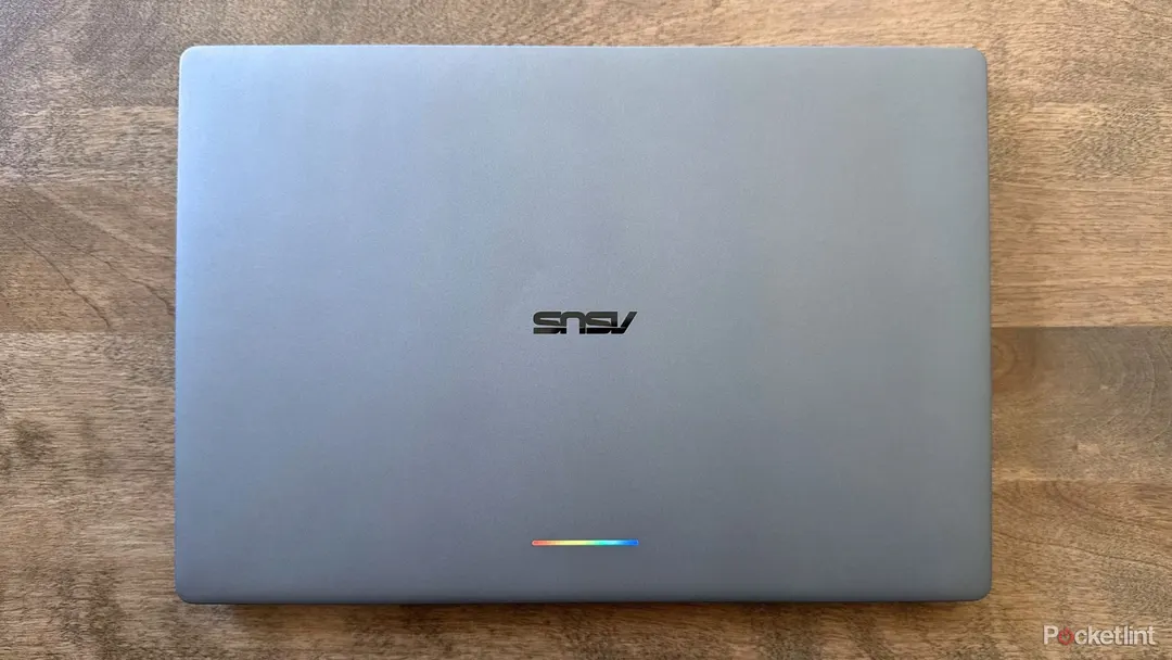 Googlebook criticized for broken AI features and Android apps