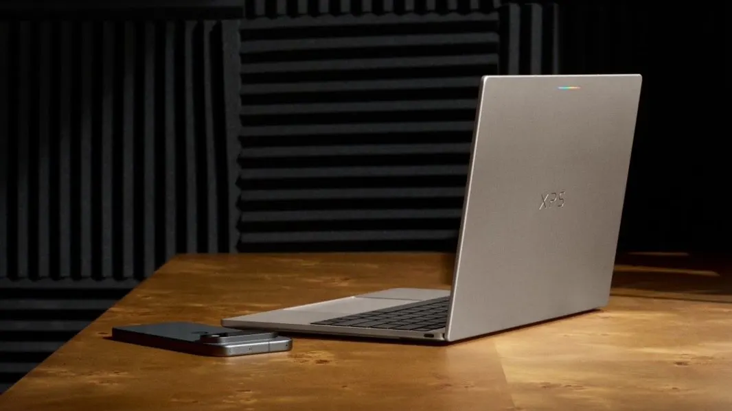 Google says Linux GUI apps are coming to Googlebook