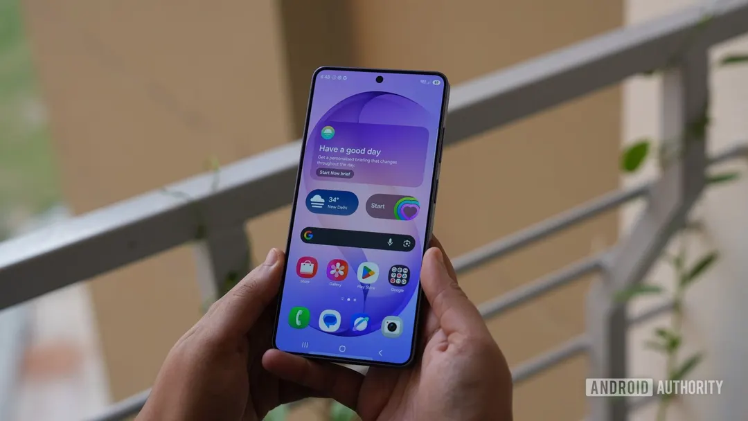 Samsung confirms One UI 9 status bar icon bug