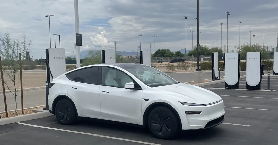 Arizona's first NEVI fast chargers open in Tucson, Green Valley, Wellton