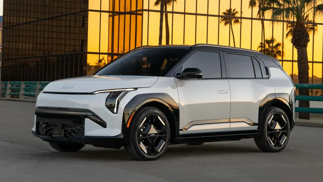 Kia EV3 lease starts at $321/month, undercutting Bolt and Leaf