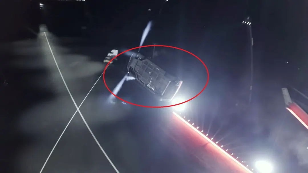 Skeptics doubt Tesla Roadster flight: possibly an empty shell