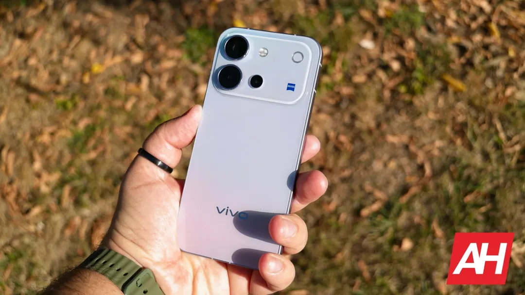 Vivo V80 review: 7,200 mAh battery and 144 Hz for ~$660