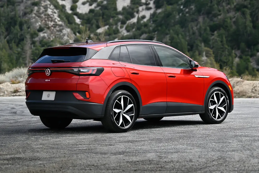 VW to remotely cap ID 4 charging at 80% amid battery fire recall