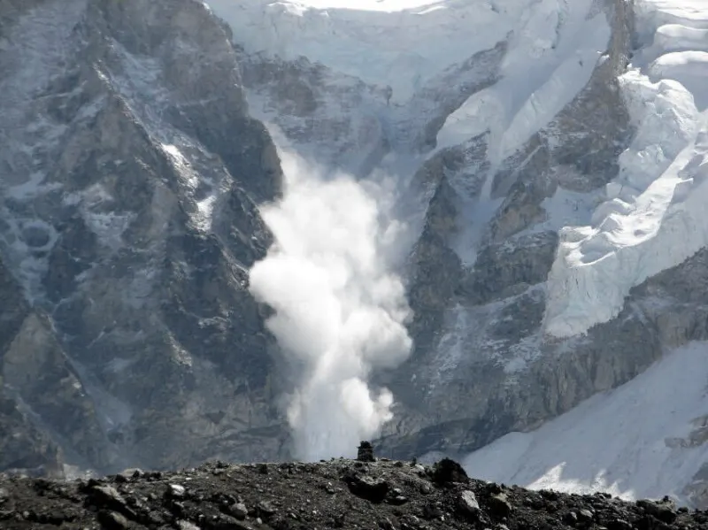 curl moves low-severity flaws to public GitHub to survive report avalanche