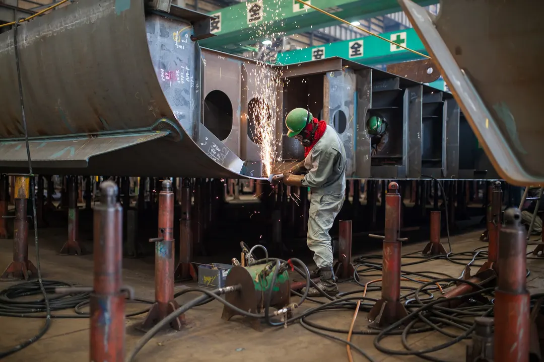 Symantec: GRU hackers hit NATO shipbuilder, engine maker and law enforcement