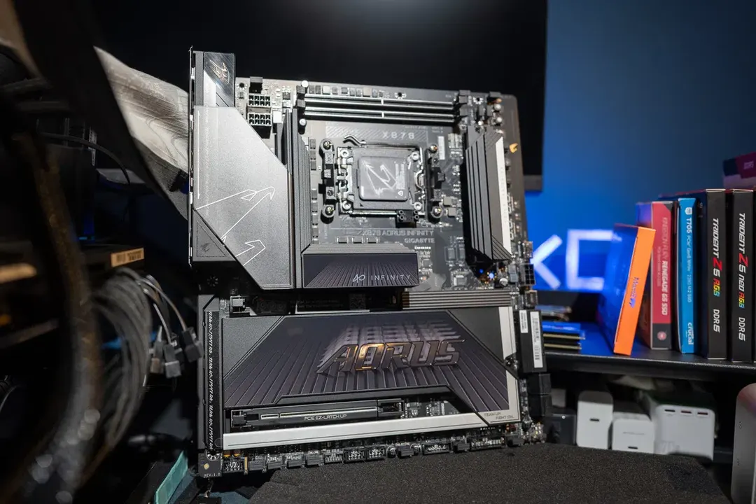 Gigabyte X870 Aorus Infinity: an AM5 board built for overclockers at S$1,199