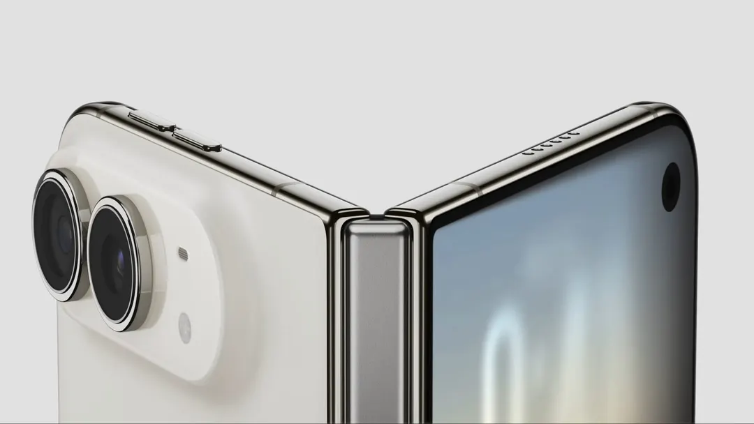First Apple iPhone Duo unboxing video goes live
