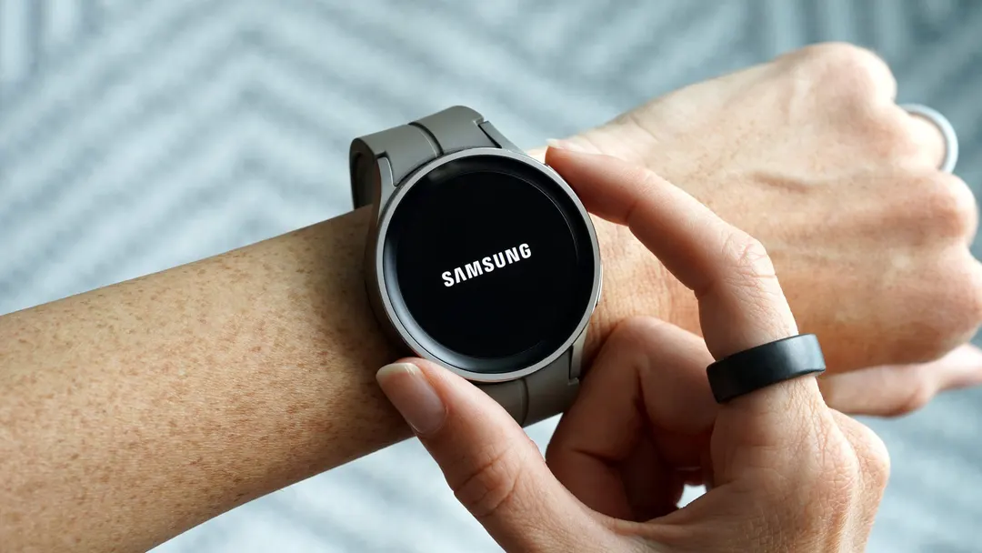 Galaxy Watch owners report burn-like marks under sensors