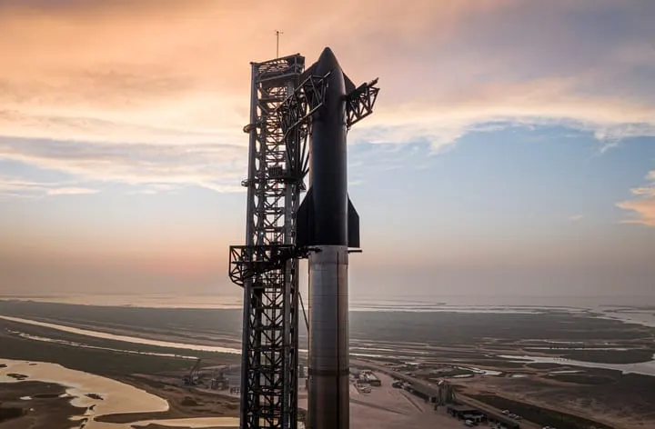 SpaceX eyes full Starship recovery as Starlink subs miss estimates