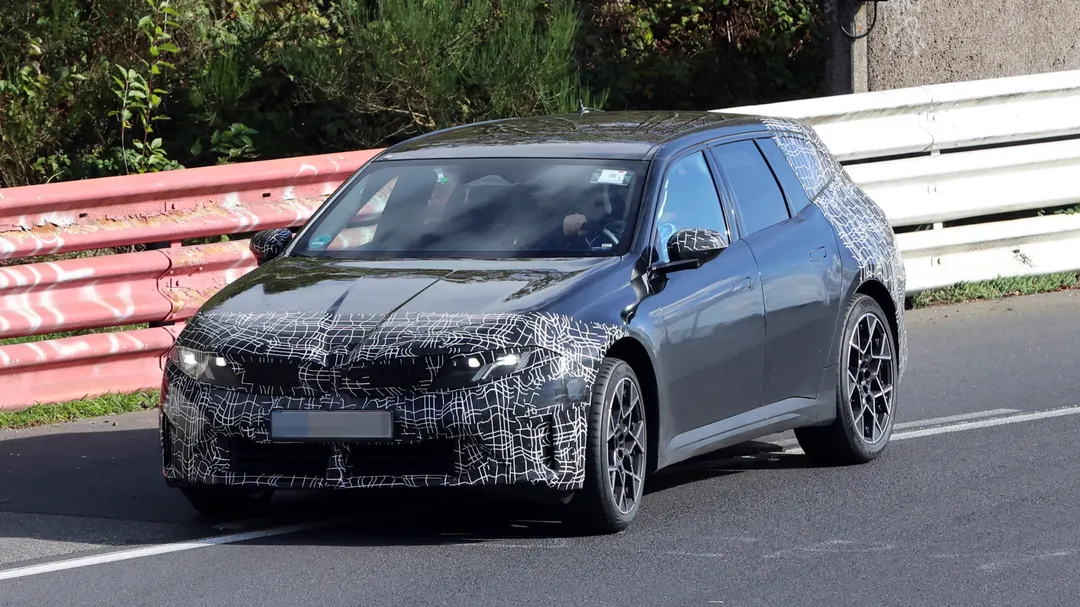 Electric BMW i3 Touring wagon spotted testing at the Nürburgring