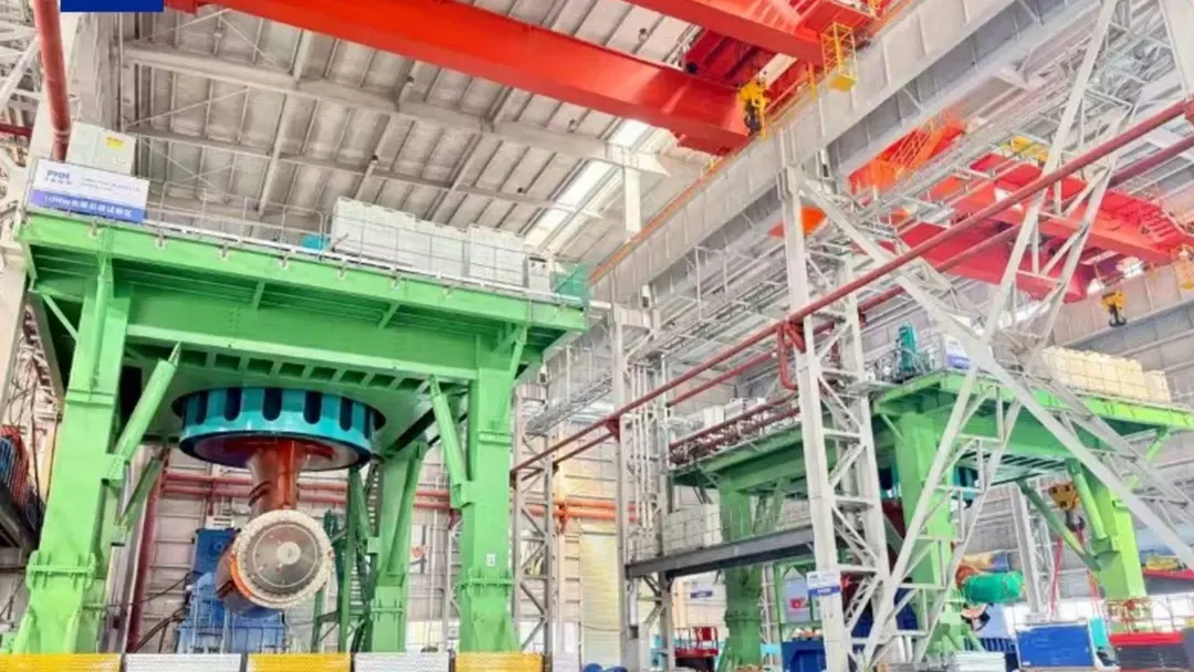 China rolls out 10-MW podded propulsor for polar icebreakers