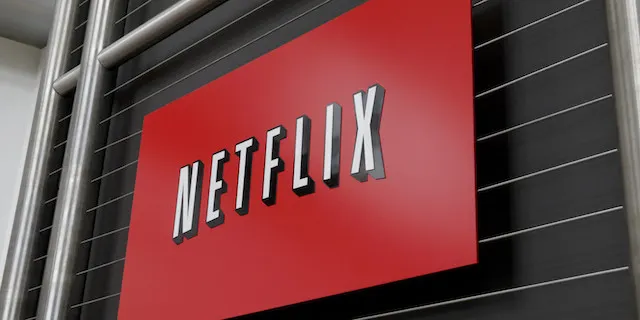 Netflix viewing time falls 26% as price hikes loom