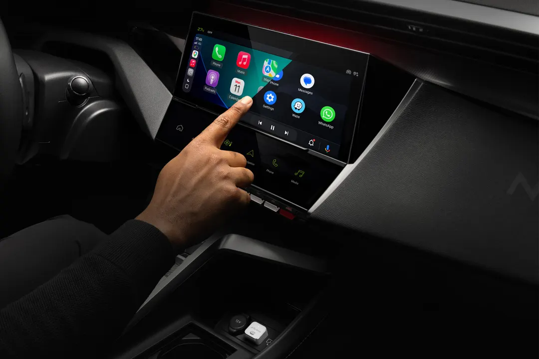 iOS 27 brings video, progress bar and Siri AI to CarPlay