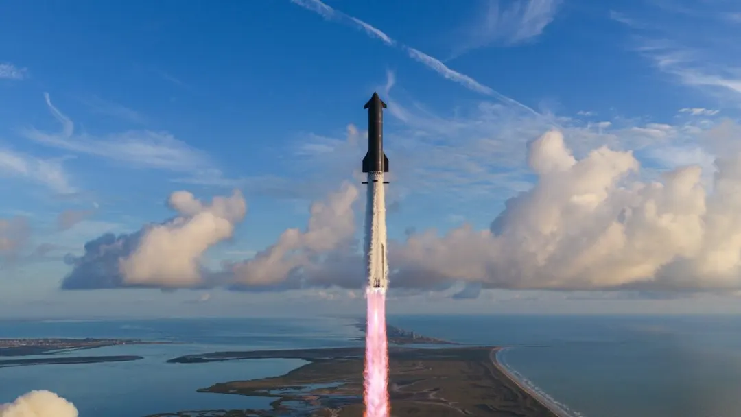 SpaceX targets weekly Starship launches by early 2027