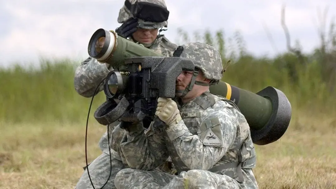US Army orders lighter Javelin launchers in $215M deal