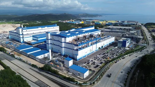 Posco Future M adopts Palantir Foundry and AIP for AI-driven manufacturing
