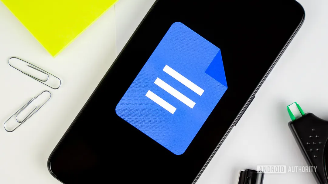 Google Docs Live voice drafting rolls out to Workspace users